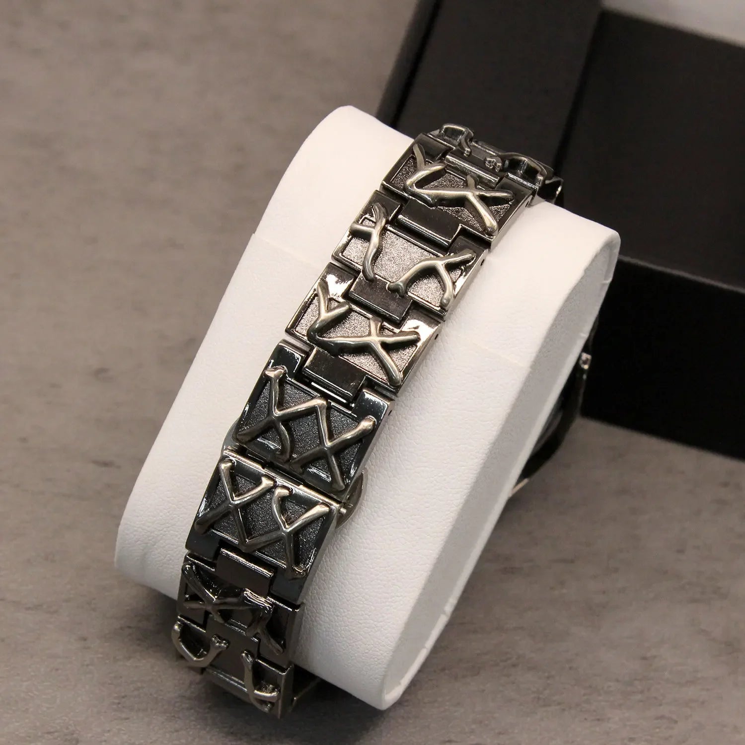 Black-fusion watch